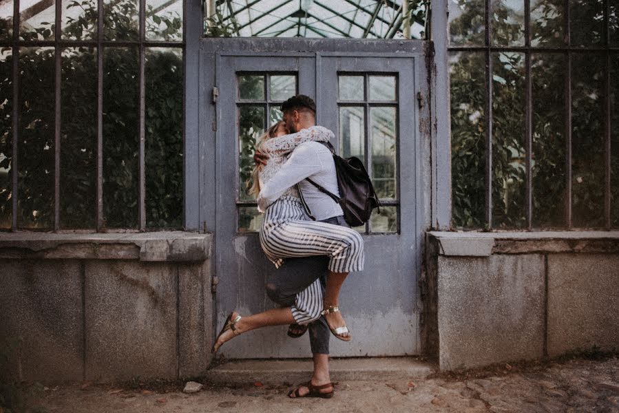 Fotógrafo de casamento Popovici Silviu (silviupopovici). Foto de 26 de setembro 2017