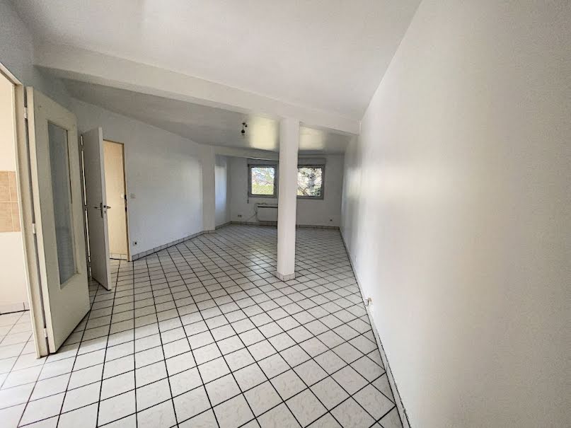 Location  appartement 3 pièces 73 m² à Toury (28310), 683 €