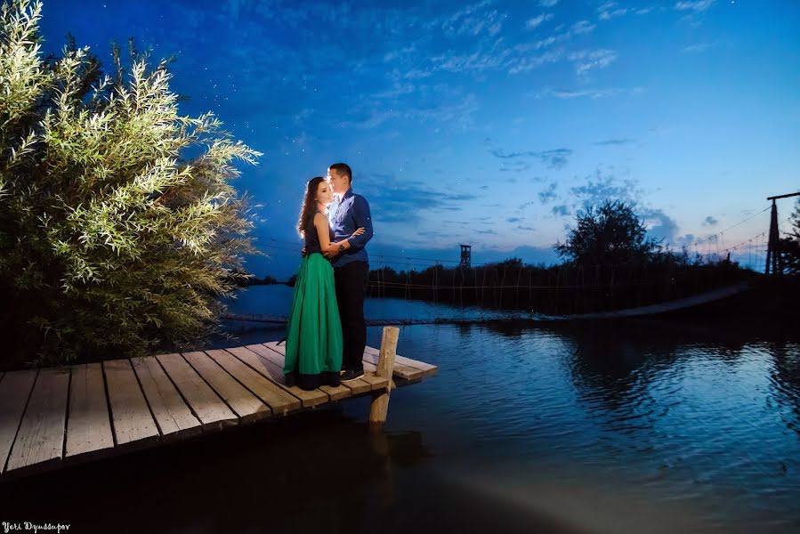 Fotógrafo de casamento Eri Dyusupov (erialtush). Foto de 31 de outubro 2017