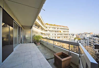 Apartment with terrace 14