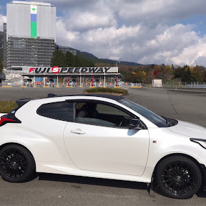 GRヤリス MXPA12