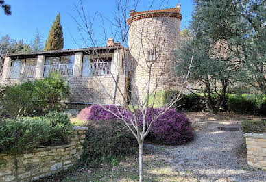 House with pool and terrace 8