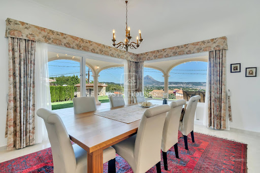 Propriété avec piscine 5