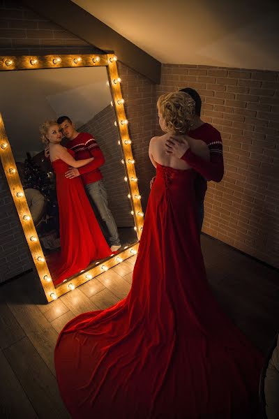 Fotógrafo de casamento Aleksandra Stepanova (alexastepanova). Foto de 30 de dezembro 2016