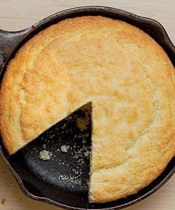 Southern Skillet Cornbread - A Pinch of Healthy