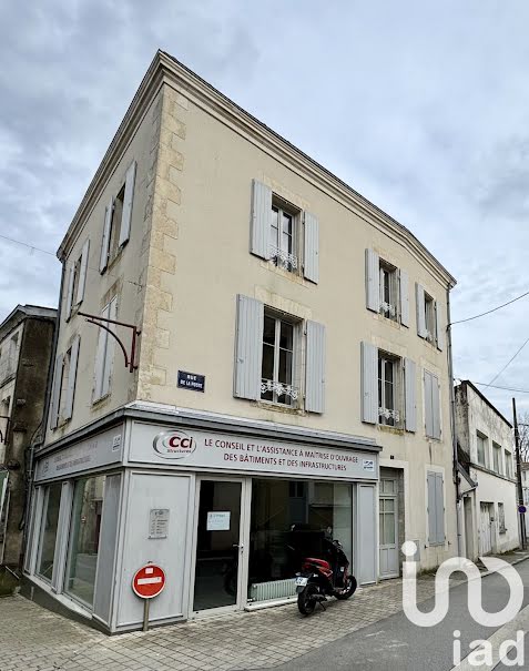 Vente maison  206 m² à Parthenay (79200), 232 000 €