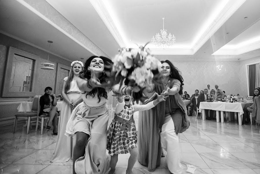 Fotógrafo de casamento Ivan Gusev (gusphotoshot). Foto de 4 de julho 2016