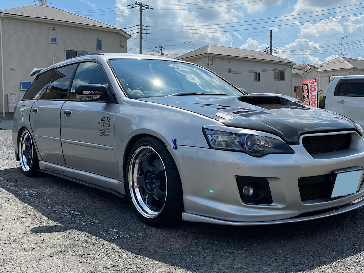 レガシィツーリングワゴンのworkMeister・ホイール・晴れの休日・インチアップに関するカスタム事例の投稿画像1枚目