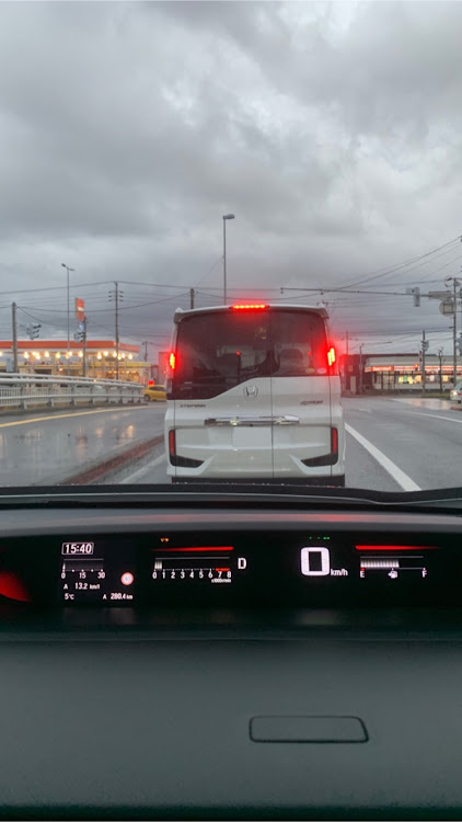 ステップワゴンスパーダのブラックスタイル・密を避けてドライブ・雨☔・ゆき❄️に関するカスタム事例の投稿画像7枚目