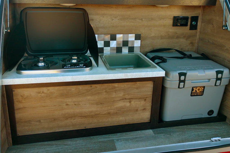 Braxton Creek Bushwhacker 10HD outdoor kitchen set up