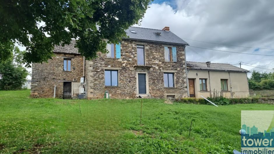 Vente maison 6 pièces 140 m² à La Salvetat-Peyralès (12440), 299 000 €