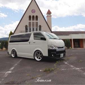 ハイエースバン TRH200V