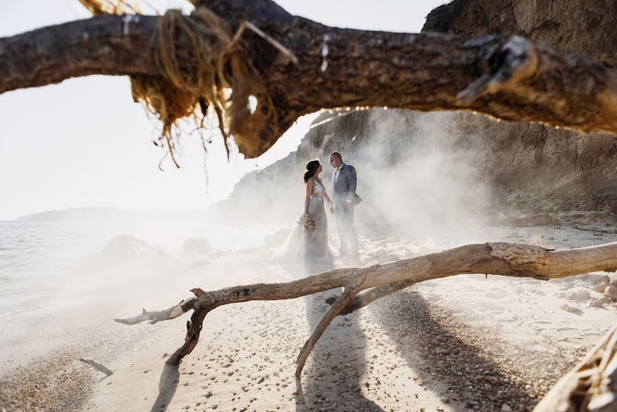 Wedding photographer Yuliya Nechepurenko (misteria). Photo of 21 October 2018