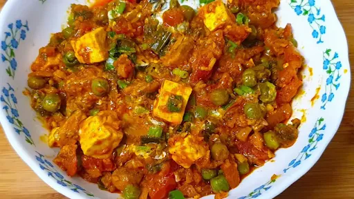 Mutter Paneer Mushroom