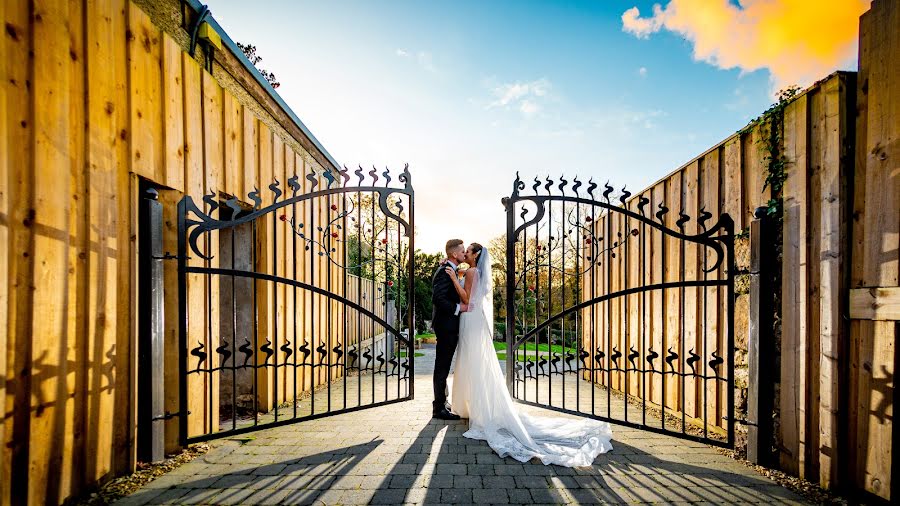 Wedding photographer Edmund Shum (photographyfirst). Photo of 13 February 2023