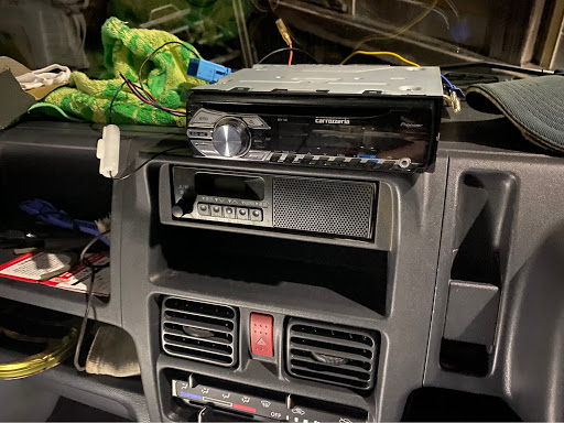Carry 4wd のカーステレオ取り付け カロッツェリア スピーカー取付 Kenwoodスピーカー シフトノブ交換に関するカスタム メンテナンスの投稿画像 車のカスタム情報はcartune