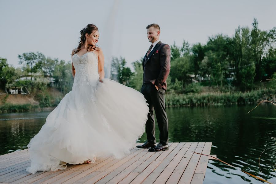 Fotógrafo de bodas Elena Ch (chebaele). Foto del 4 de septiembre 2019