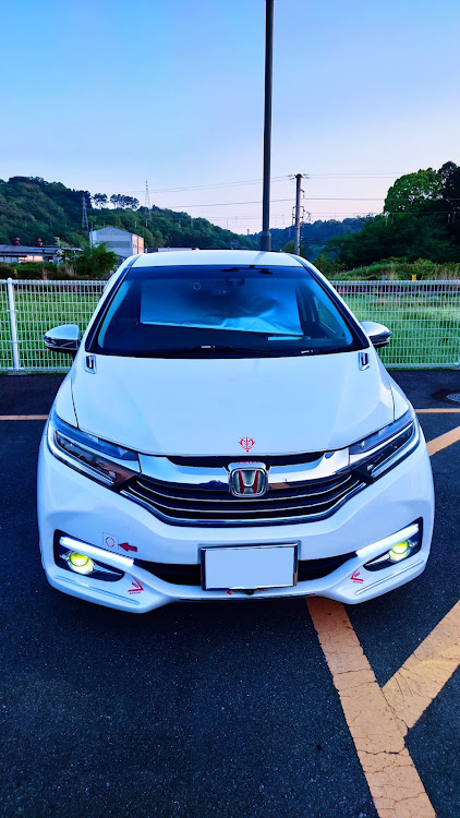 シャトルのこいつも愛車(≧∇≦)b・車内休憩中に関するカスタム事例の投稿画像1枚目