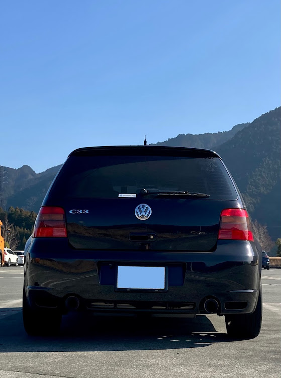 ゴルフのGOLF4R32改C33・足回りブッシュ類交換・新東名新清水SAで記念撮影・久しぶりに洗車するぞー・給油も何か月ぶりかな？に関するカスタム事例の投稿画像1枚目