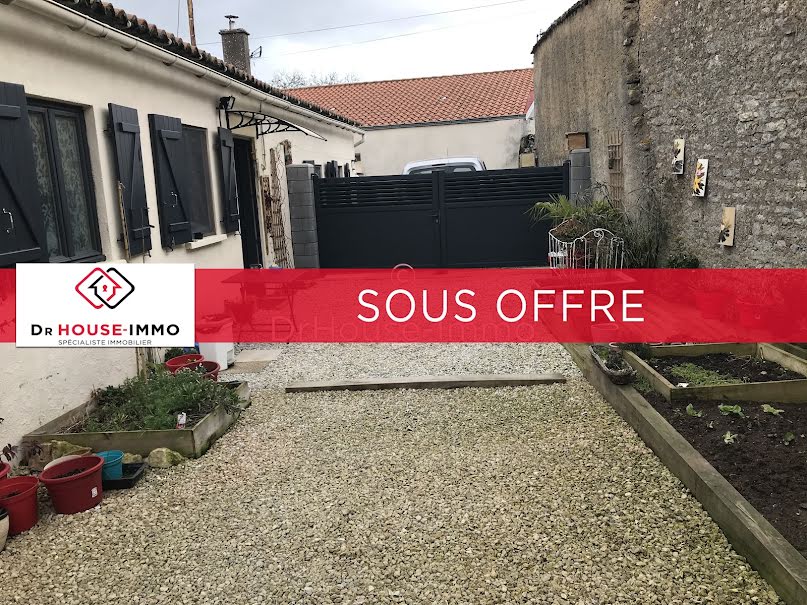 Vente maison 3 pièces 80 m² à Craon (86110), 96 525 €