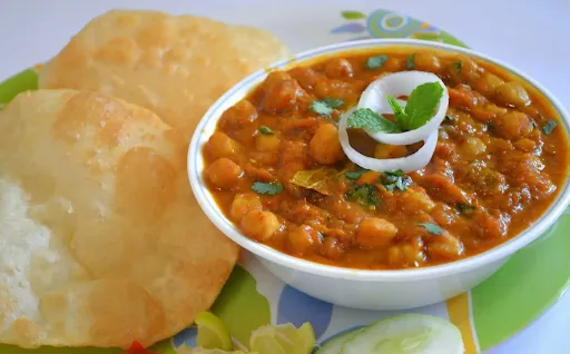 Chole Puri