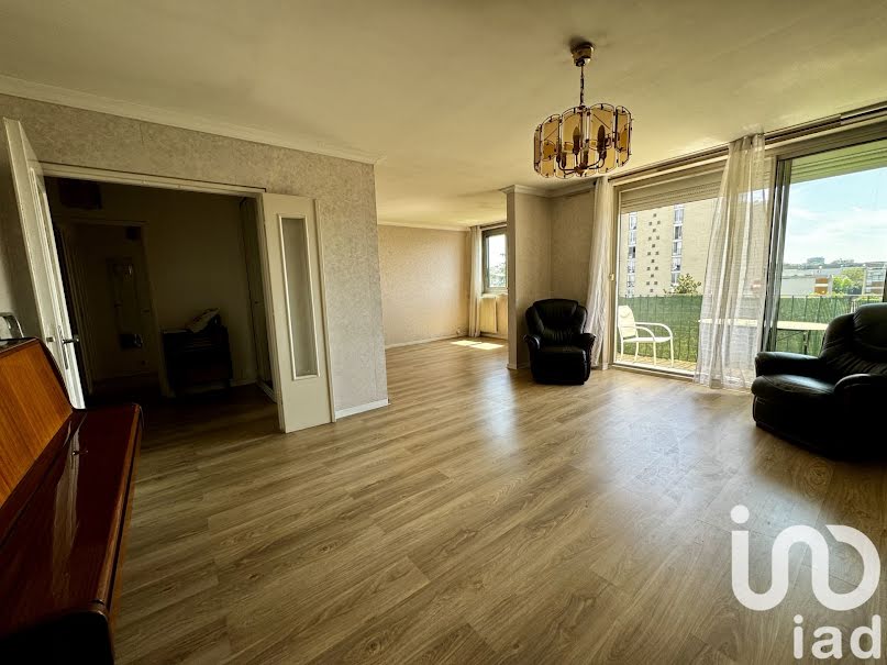 Vente appartement 4 pièces 84 m² à Rosny-sous-Bois (93110), 250 000 €