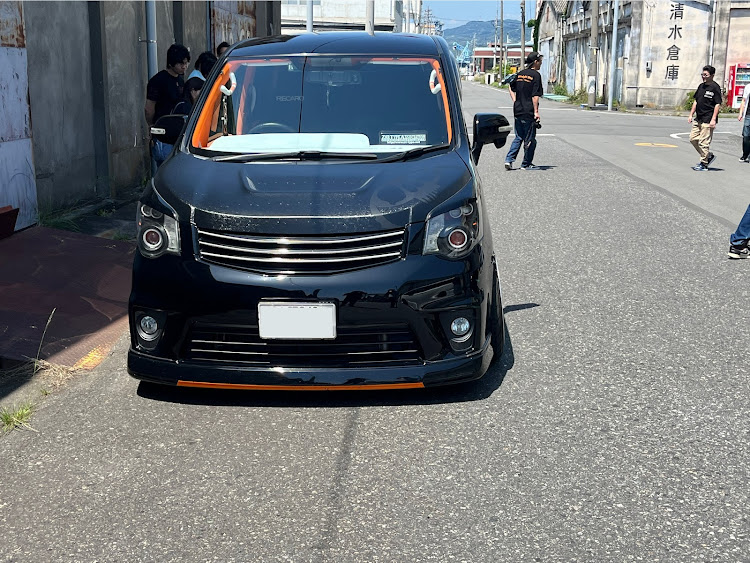 ノアのG.K.J Style.・ブルミレMT　in　清水に関するカスタム事例の投稿画像4枚目