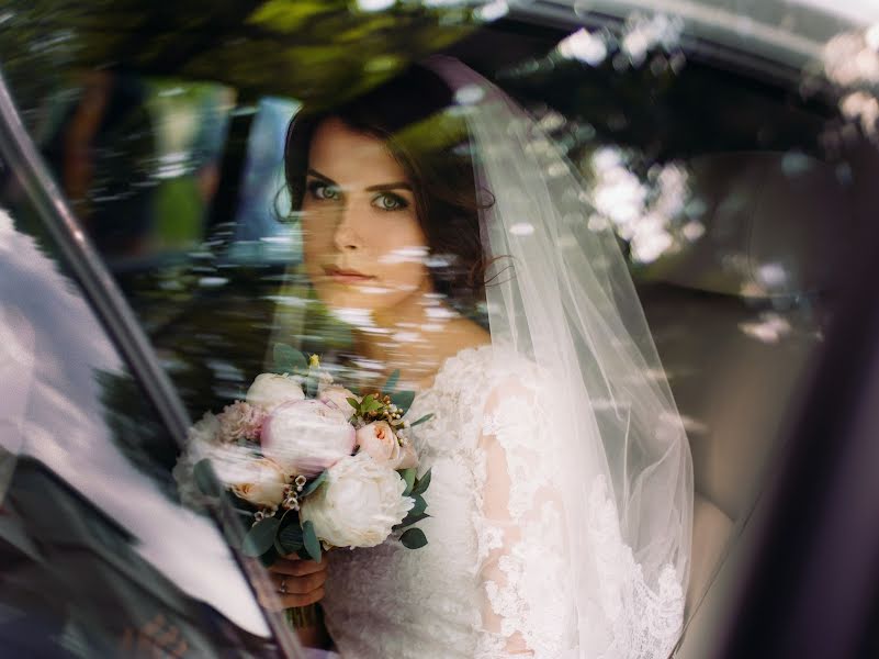 Fotógrafo de bodas Tolik Sabina (toliksabina). Foto del 6 de junio 2017