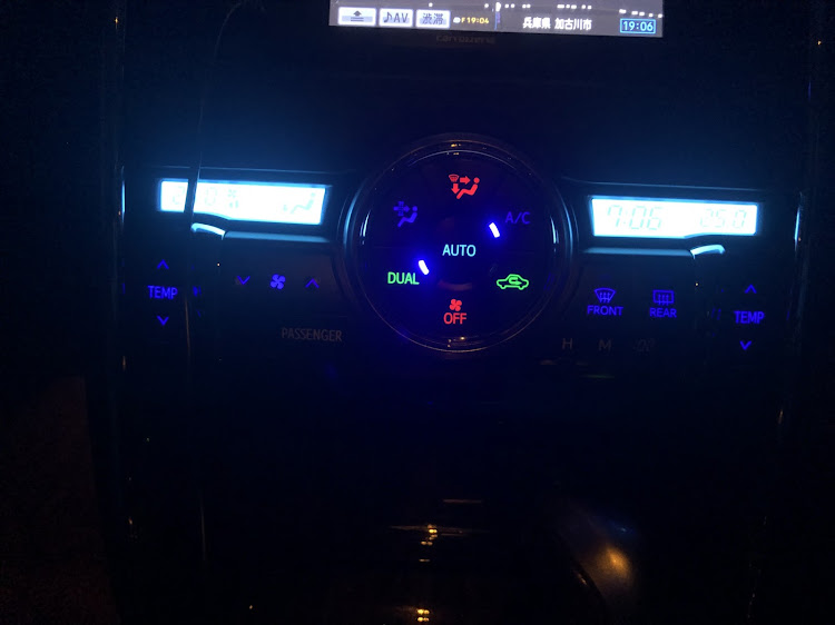 マークXのドライブ・LED打ち替え・エアコンパネル・GRX130に関するカスタム事例の投稿画像2枚目