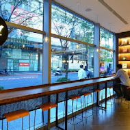 蔦屋書店 Tsutaya Bookstore