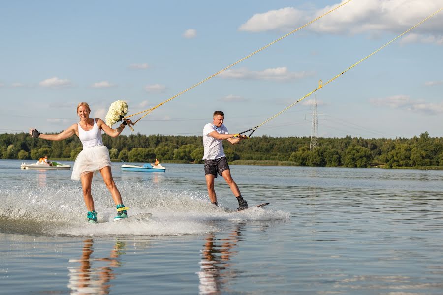 Fotógrafo de casamento Olga Mikulskaya (mikulskaya). Foto de 11 de setembro 2020