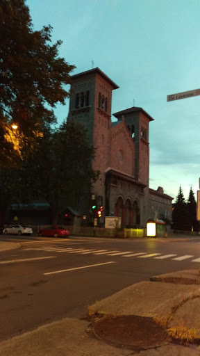 Église Saint Pierre Clavers