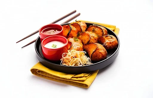 Tandoori Chicken Momos (8 Pcs)