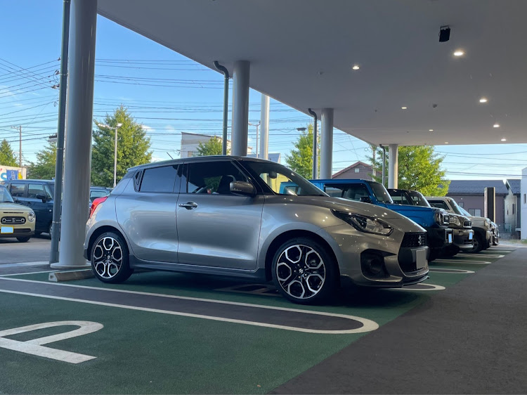 スイフトスポーツのzc33s・スイスポ・6ヶ月点検・オイル交換・パドルシフトに関するカスタム事例の投稿画像1枚目