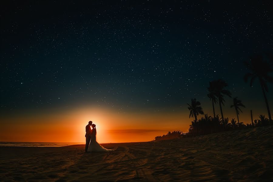 Fotógrafo de bodas Xavo Lara (rosstudio). Foto del 11 de abril 2019