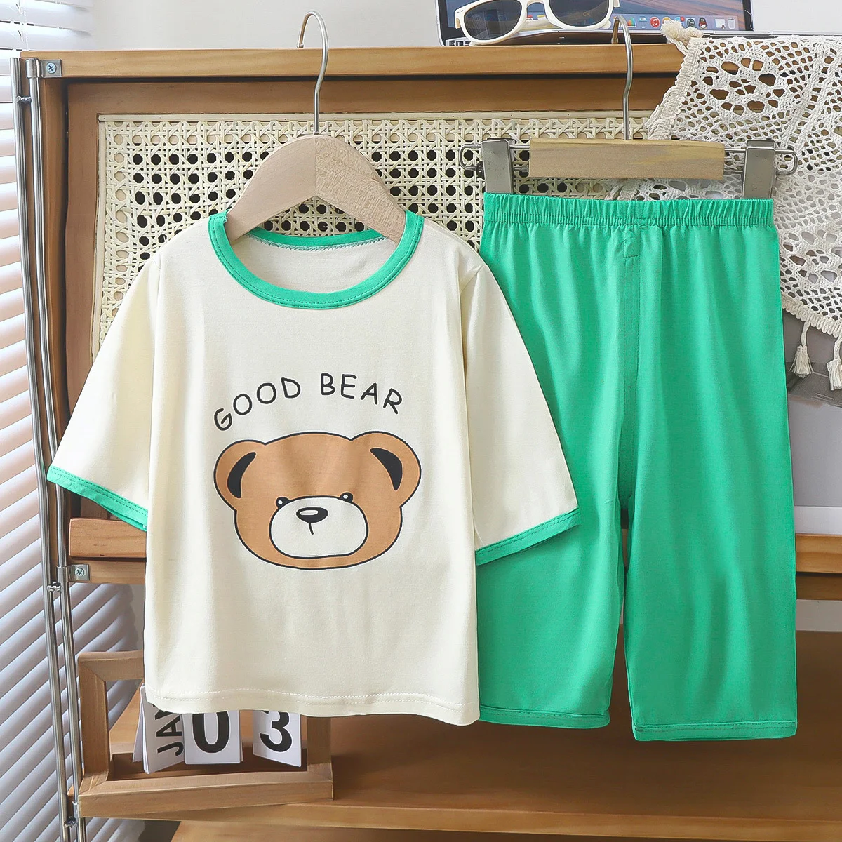 images slider number - 6