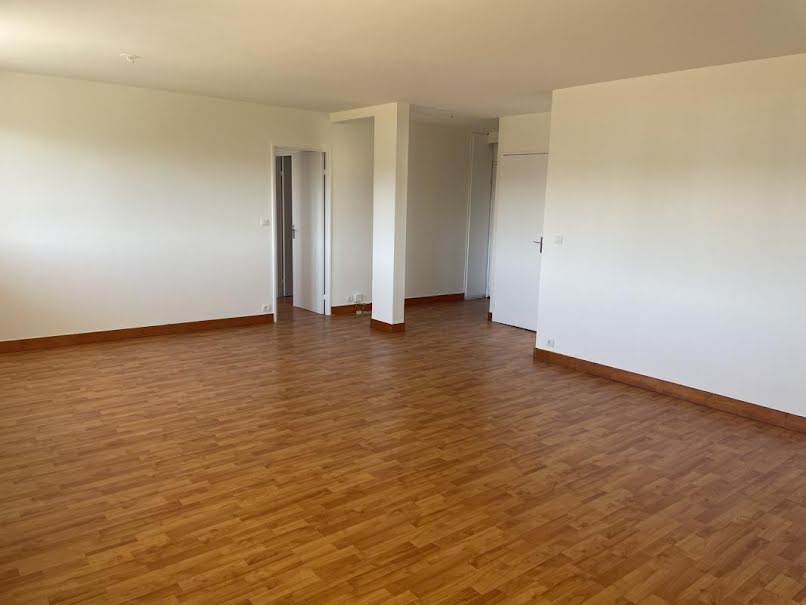 Vente appartement 2 pièces 68.18 m² à Vichy (03200), 86 500 €