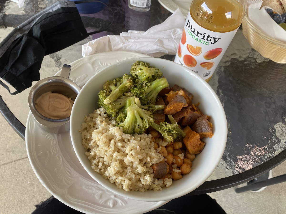 From specials menu:
Buddha bowl: roasted sweet potatoes, organic brown rice & quinoa, roasted broccoli, spicy chick peas served with a spicy (not VG) or peanut sauce *Gf *VG