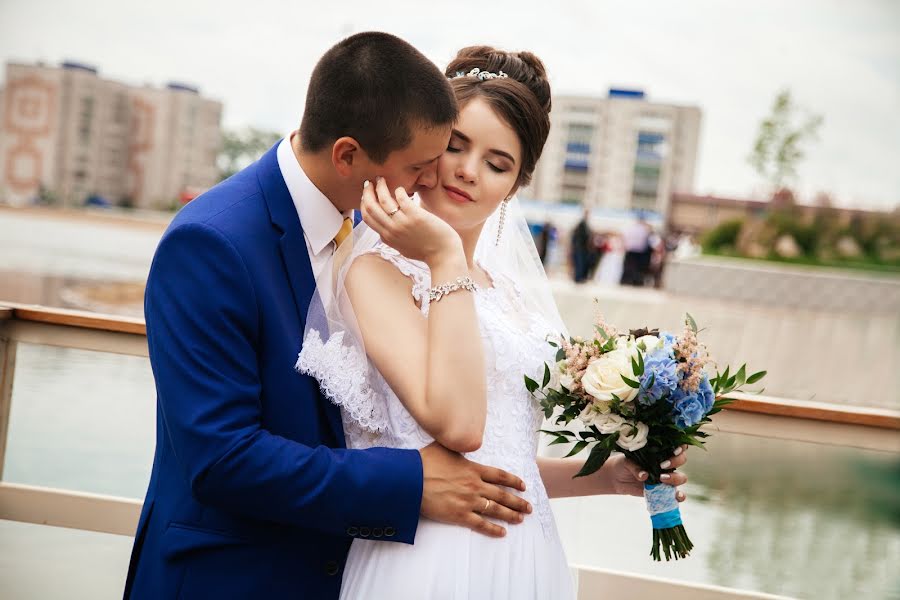 Fotografo di matrimoni Regina Alekseeva (reginaaleks). Foto del 26 luglio 2017