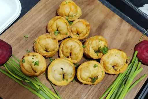 Fried Chicken Momos [8 Pieces]