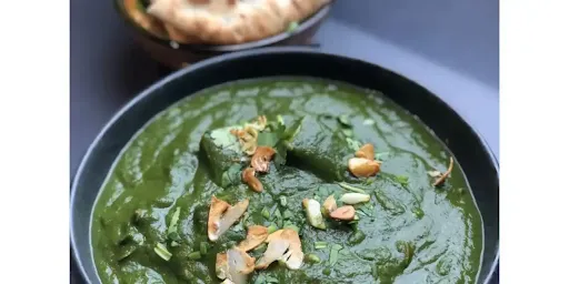 Lasooni Palak Paneer