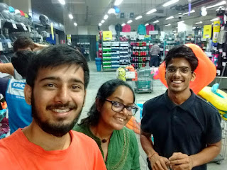 Mayank Raj at Decathlon, Ahinsa Khand 1,  photos