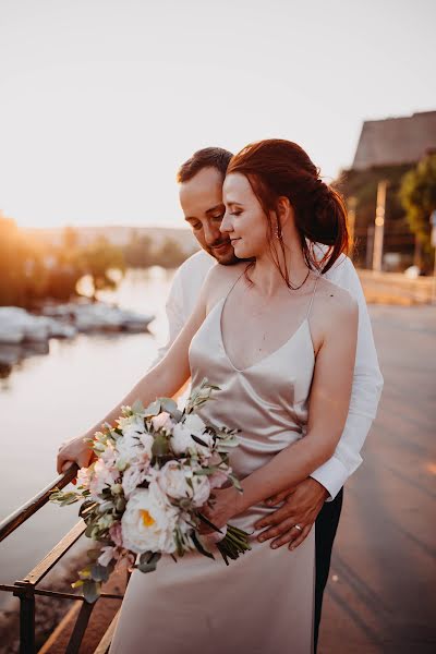 Fotografo di matrimoni Renata Hurychová (renata1). Foto del 17 giugno 2019