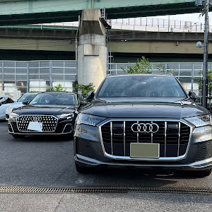 Q7 2.0TFSIクワトロ