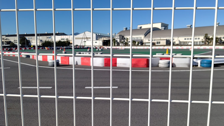 レヴォーグの走り納め・今年もあとわずか・カート・来年もよろしくお願いします・腕みがきに関するカスタム事例の投稿画像3枚目