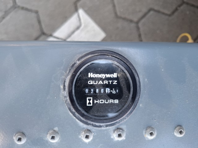 Picture of a SKYJACK SJIII 3219