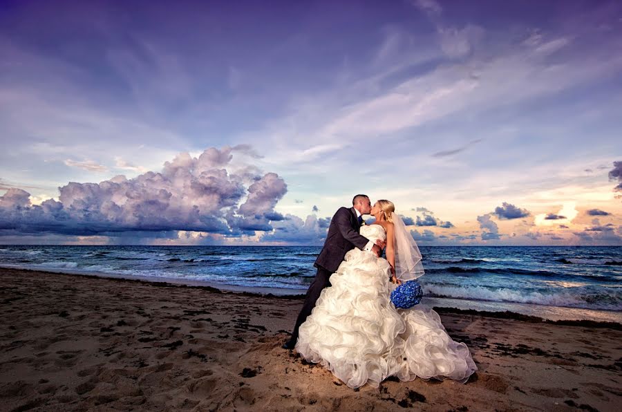 Fotografer pernikahan Adam Opris (adamopris). Foto tanggal 10 Maret 2020