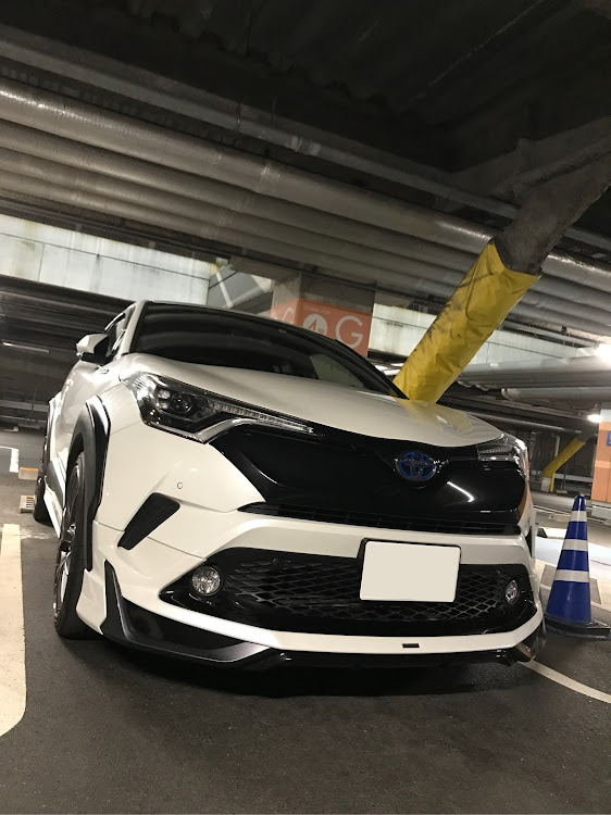 トヨタ C-HR TRD フロントバンパーガーニッシュ