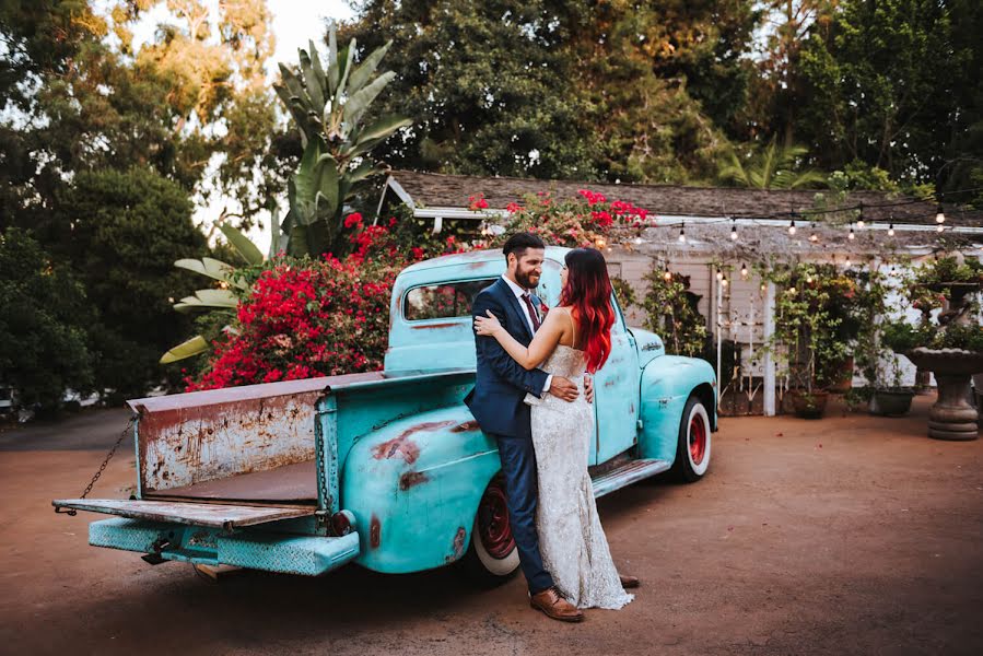 Fotógrafo de bodas Surfin Birds Photography And Film (bettiplach). Foto del 25 de enero 2018