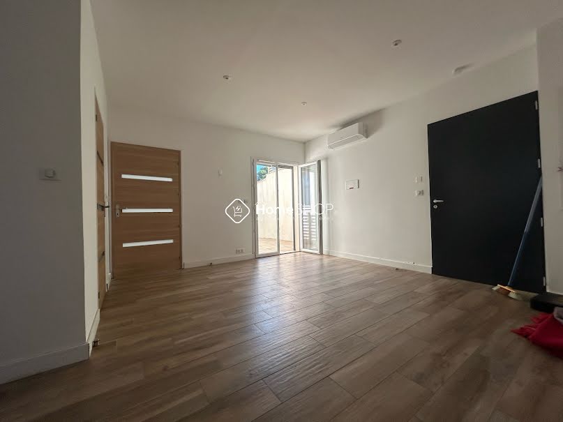 Location  appartement 2 pièces 40 m² à Vitrolles (13127), 1 030 €